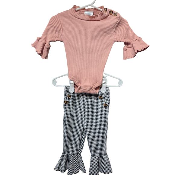 5/$25 Long Sleeve Flare Set - Baby Mode - 12mo - Picture 1 of 3